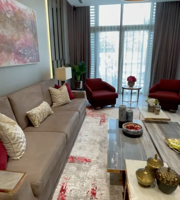 Living Room all set 😍 #interiordesign #interiordesigner #interiorstyling #interior #dubaivilla #villadesign #villadecor #lovefordesigns #mbr #district1